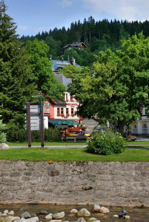 Hotel Pizzeria Belmonte Špindlerŭv Mlýn 外观 照片